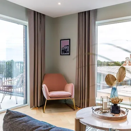 Hq Penthouse