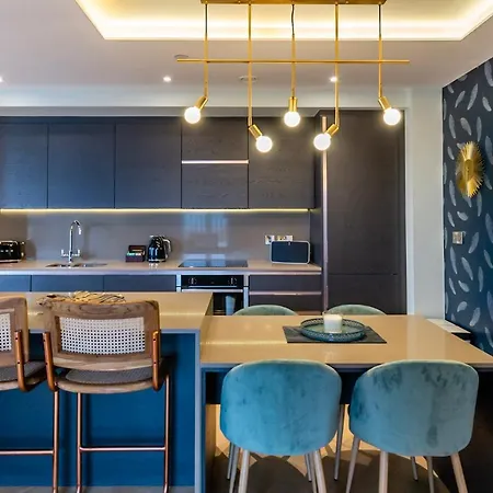 Hq Penthouse Apartment