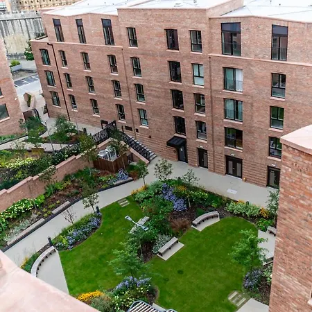 Hq Penthouse *